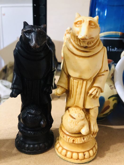 Фарфоровые статуэтки  ЛФЗ, Aynsley, шахматы