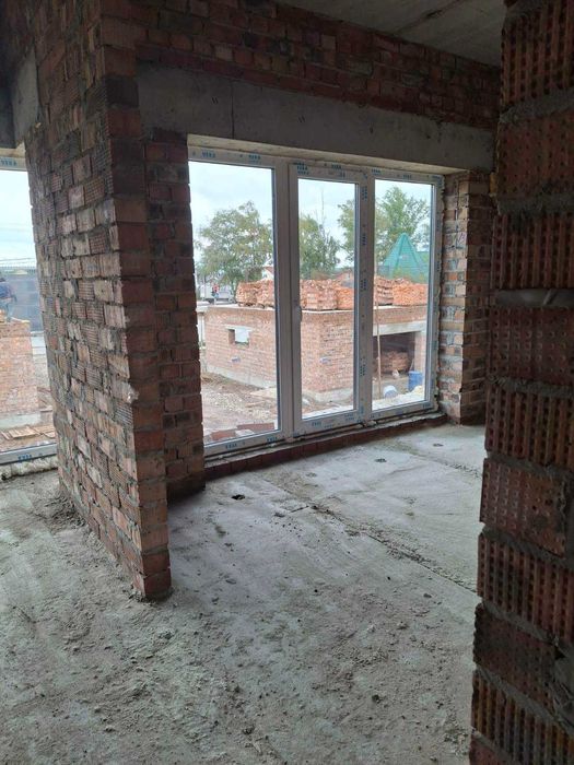 Продаж дуплекс, будинок, півособняк 130м2; 2,5сот. Драгомирчани, місто