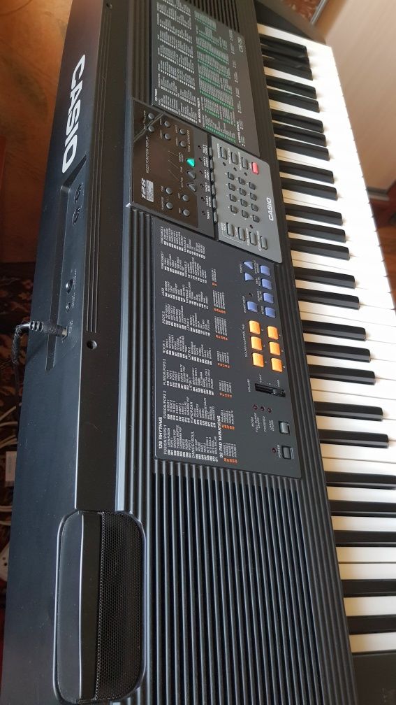 Синтезатор CASIO CTK-750 Japan мощный качественный звук