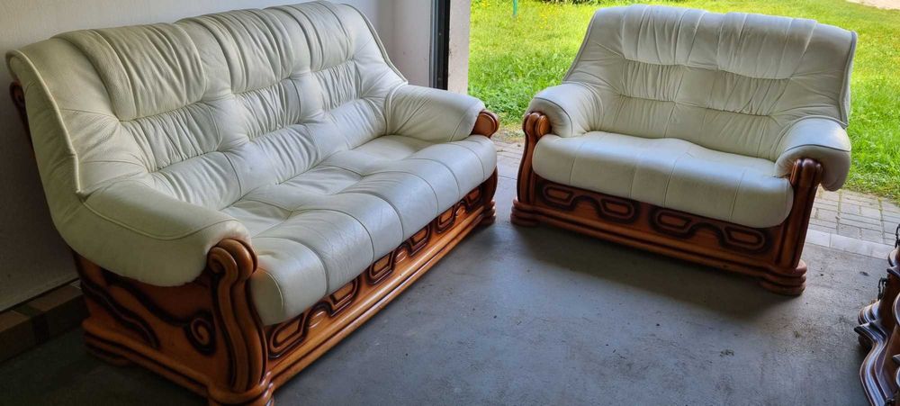 Sprzedam Sofy-kanapy ze skóry i drewna