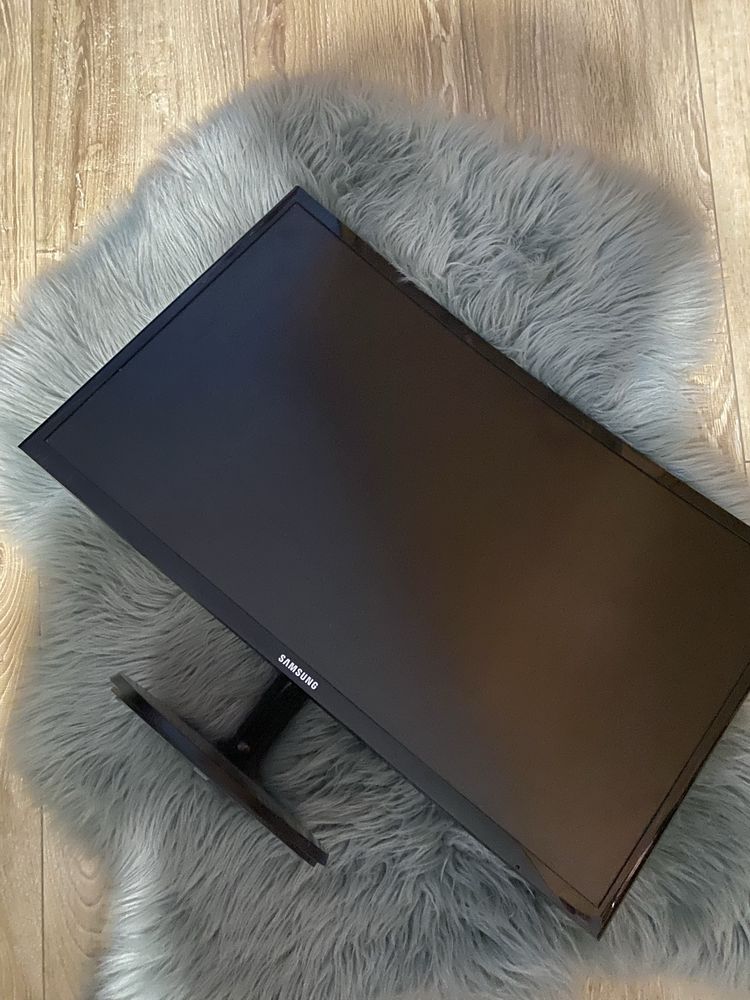 Monitor Samsung C24F390FHU