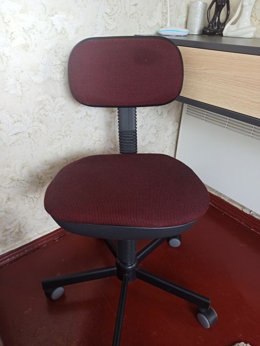 Продам Крісло офісне