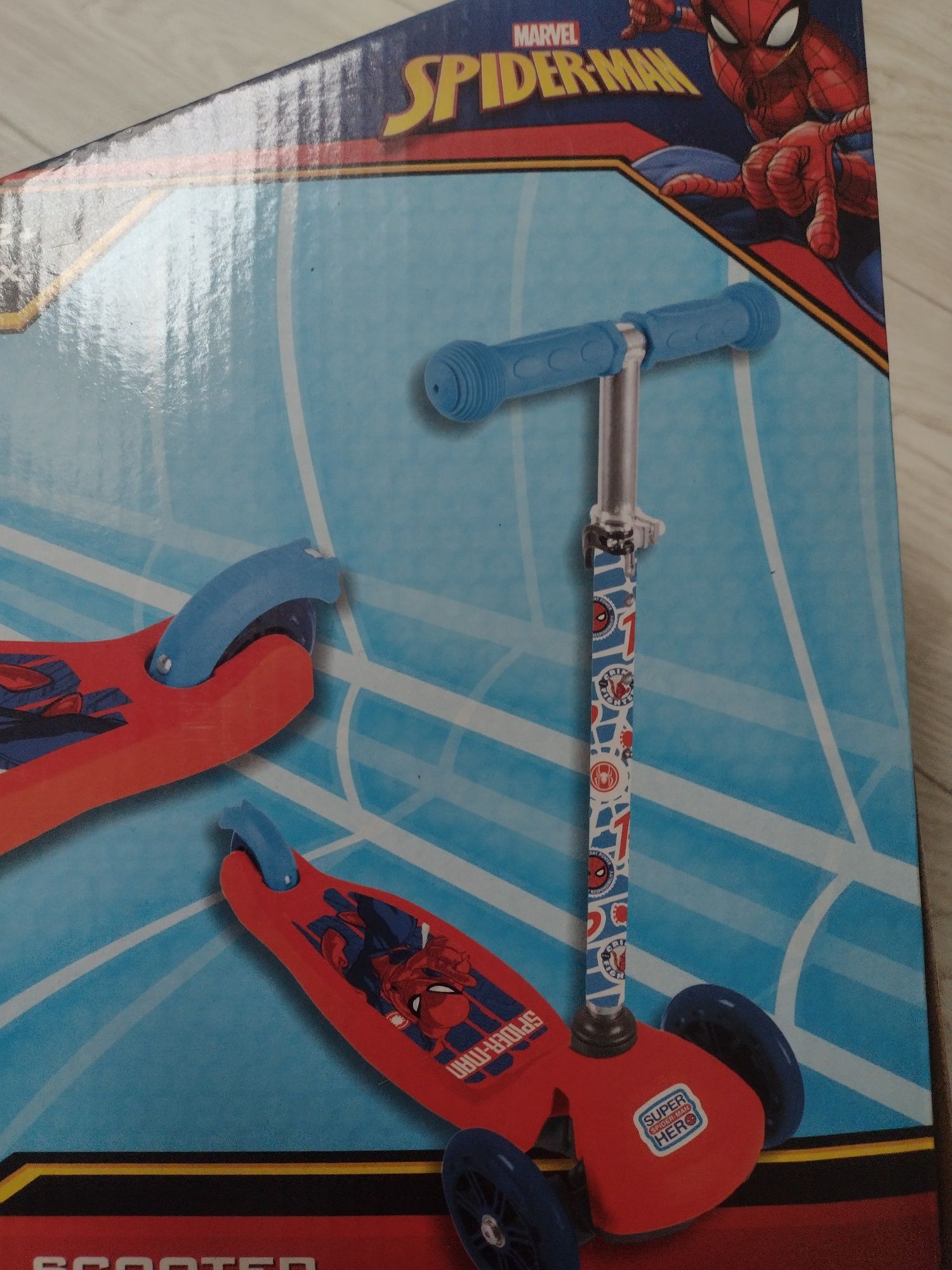 Hulajnoga trzy 3- kołowa Marvel Spiderman NOWA