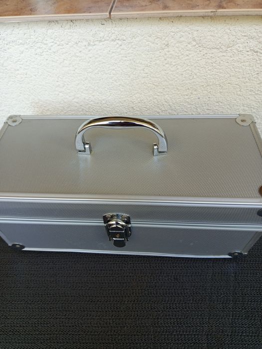 Skrzynka przenośna narzędziowa Duża Alu. wielofunkcyjna 36x15x15,5 cm