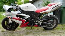 Motor Yamaha R1 YZF 1000