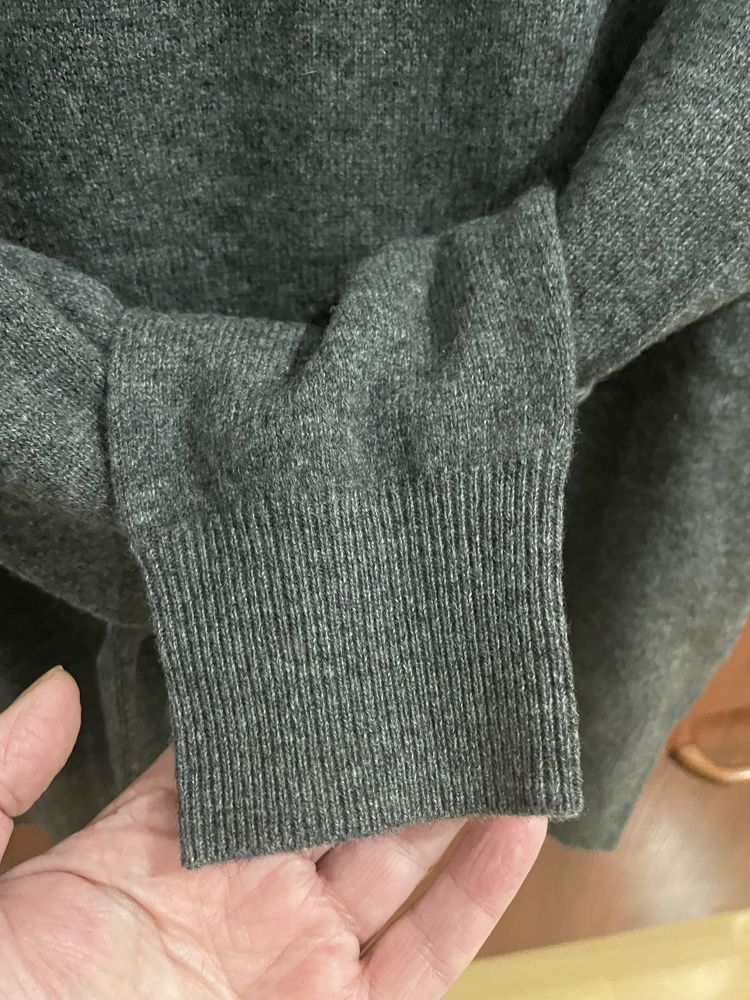 Wełna , kaszmir sweterek Massimo Dutti.  S/M