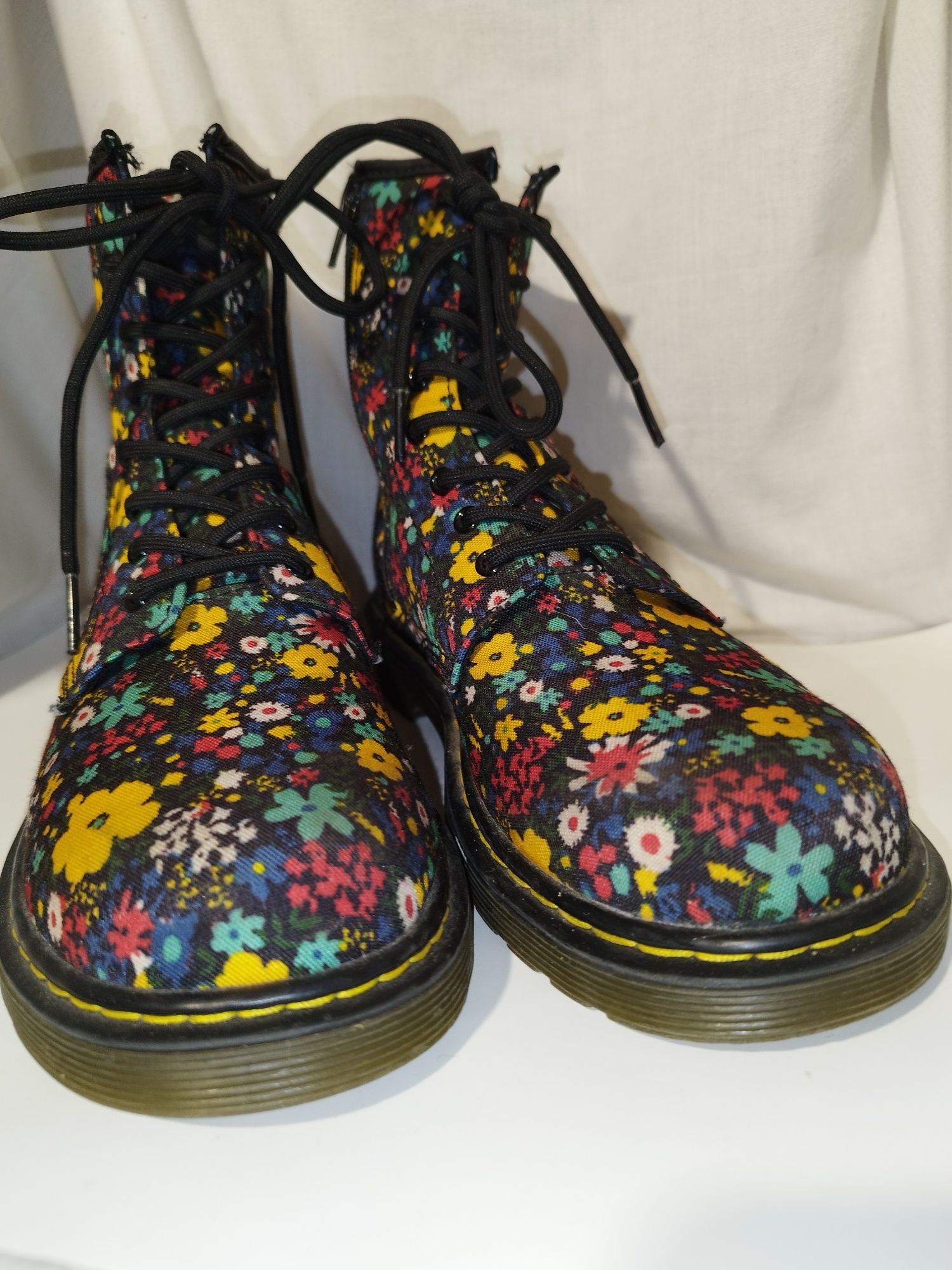 Dr. Martens glany w kwiatki 36