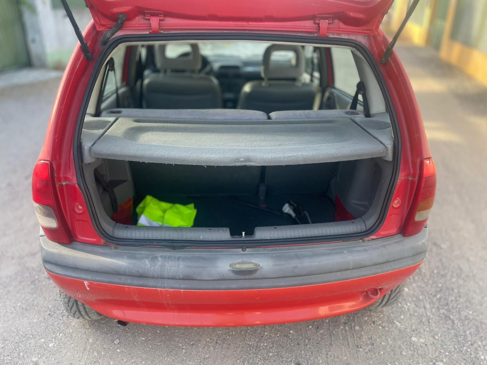 Carro Opel Corsa