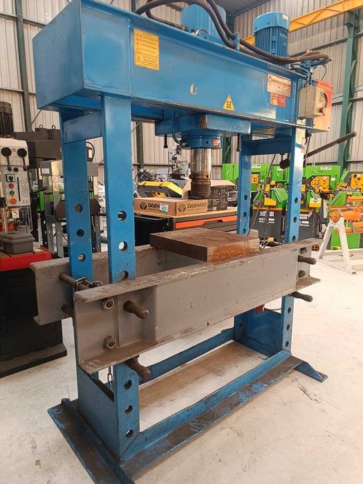 Mavipal | PRENSA HIDRÁULICA AUTO HIDROLIKSAN 120 TON