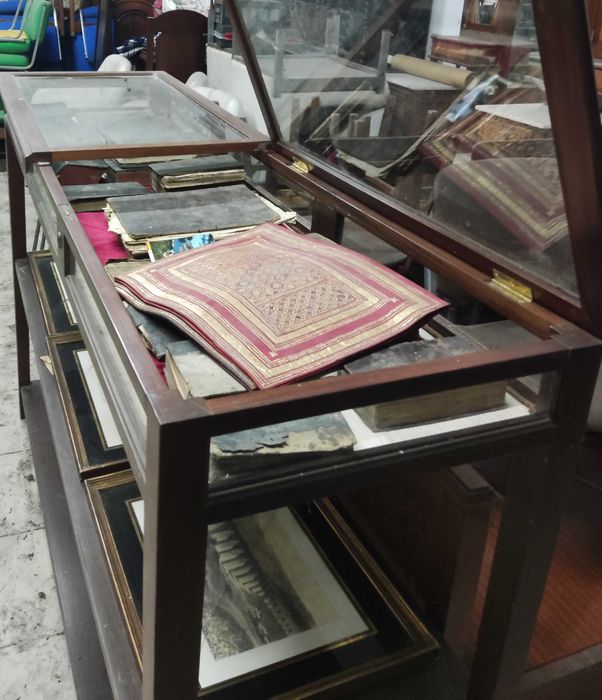 Vitrine Expositora Antiga