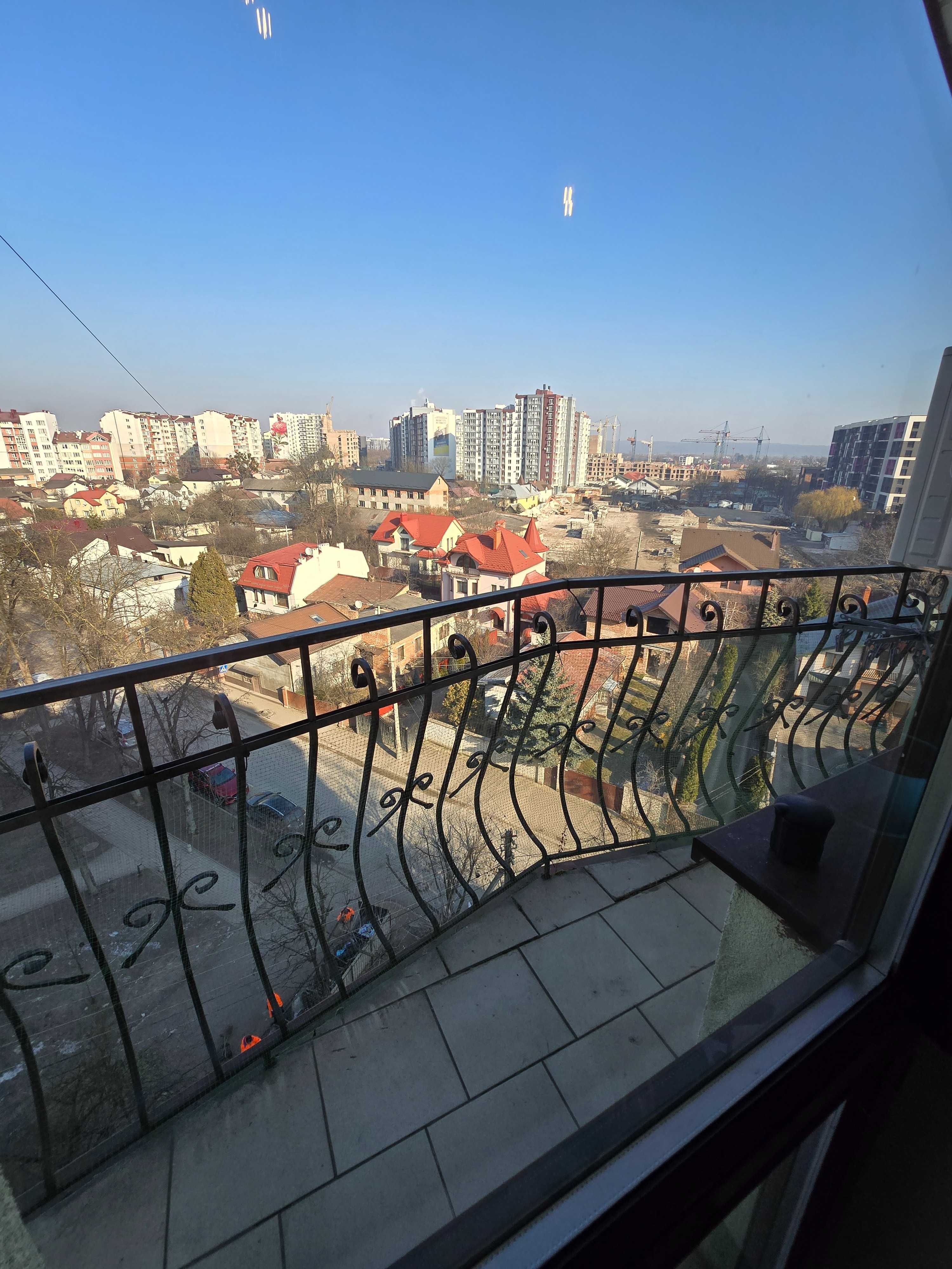 2-кім.кв. вул. Галицька  біля ринку