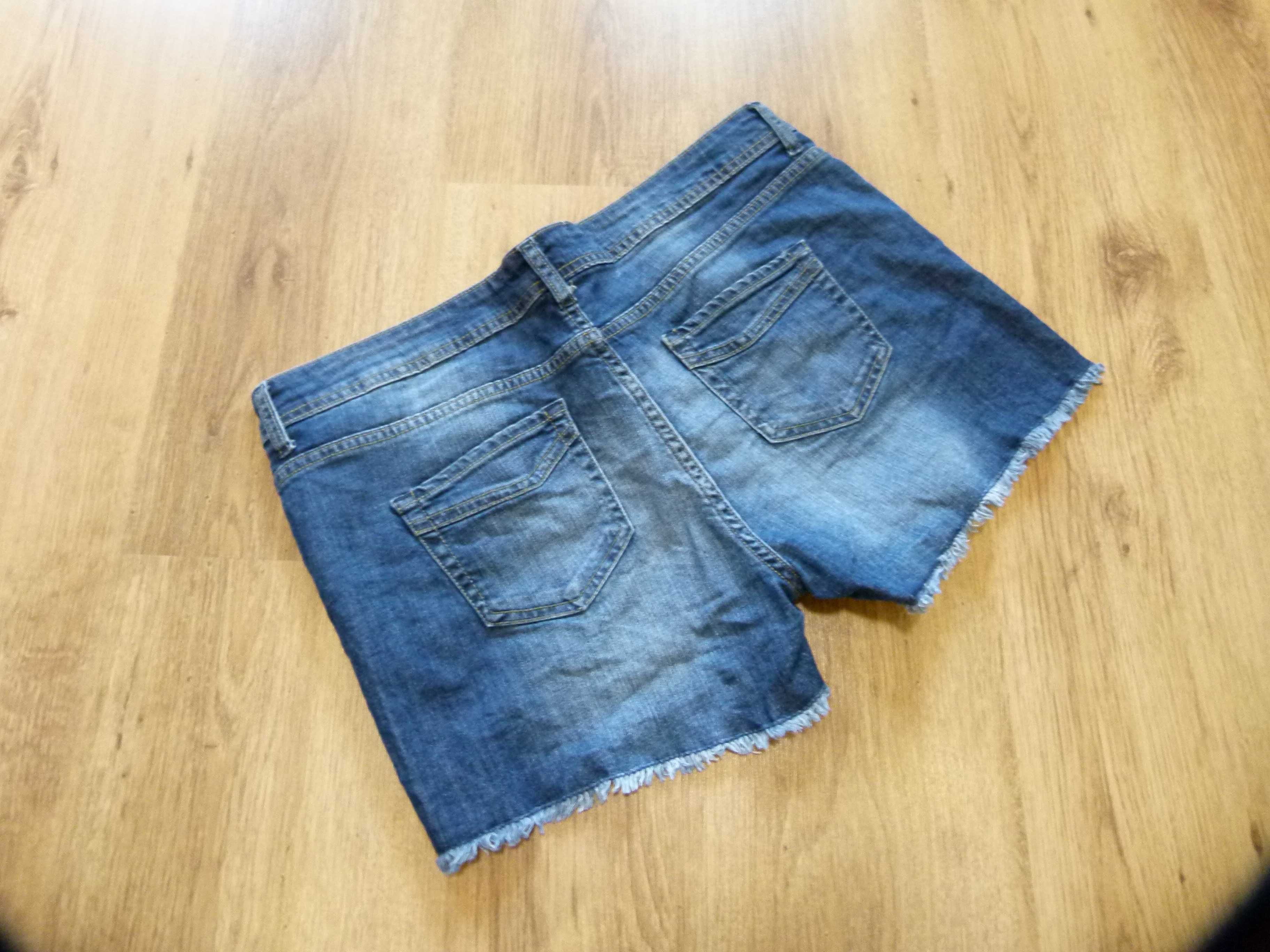 Designed krótkie spodenki jeans postrzępione rozm 42 XL