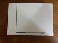 MacBook Air 13.6”