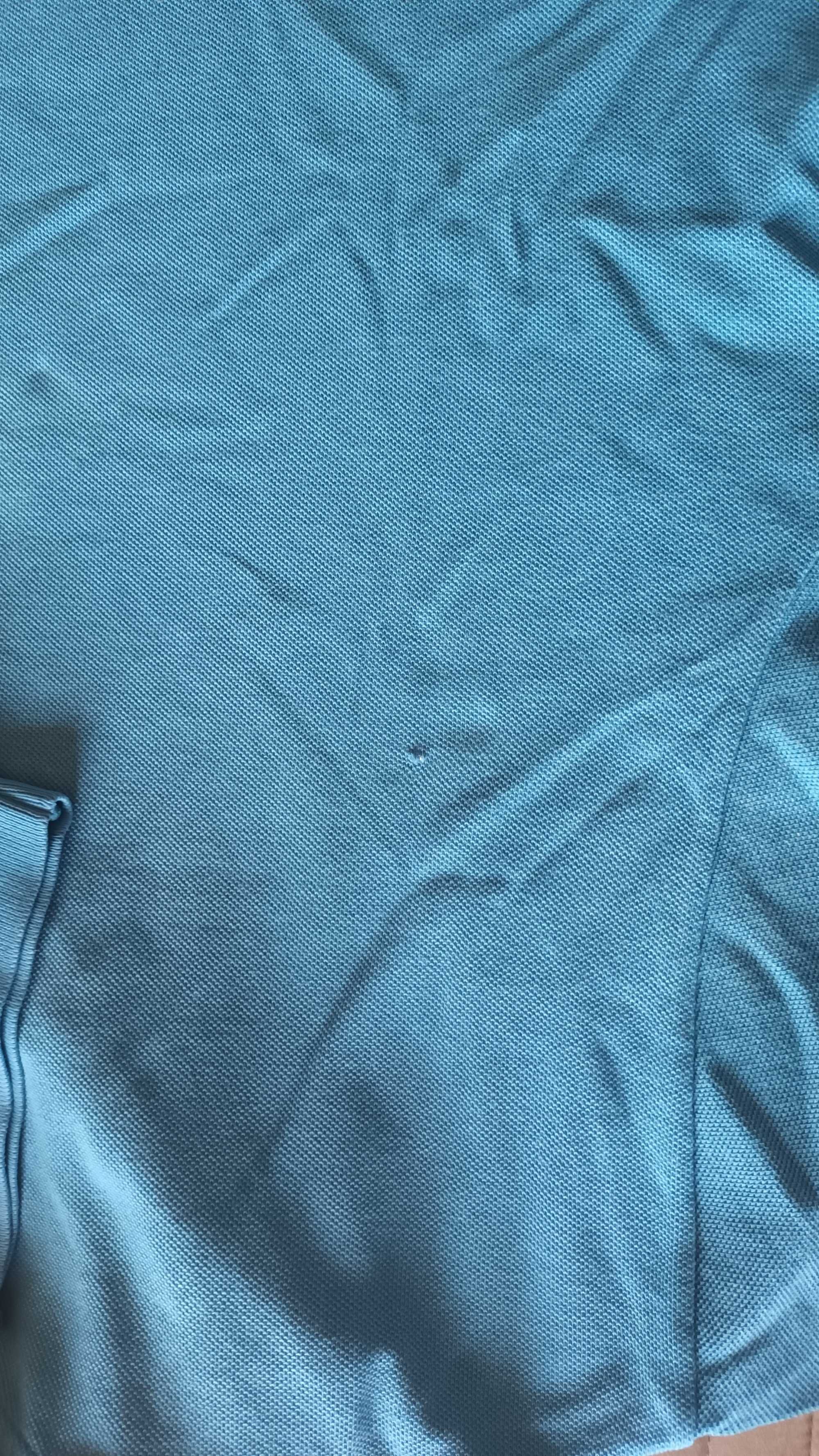 Polo azul da Benetton