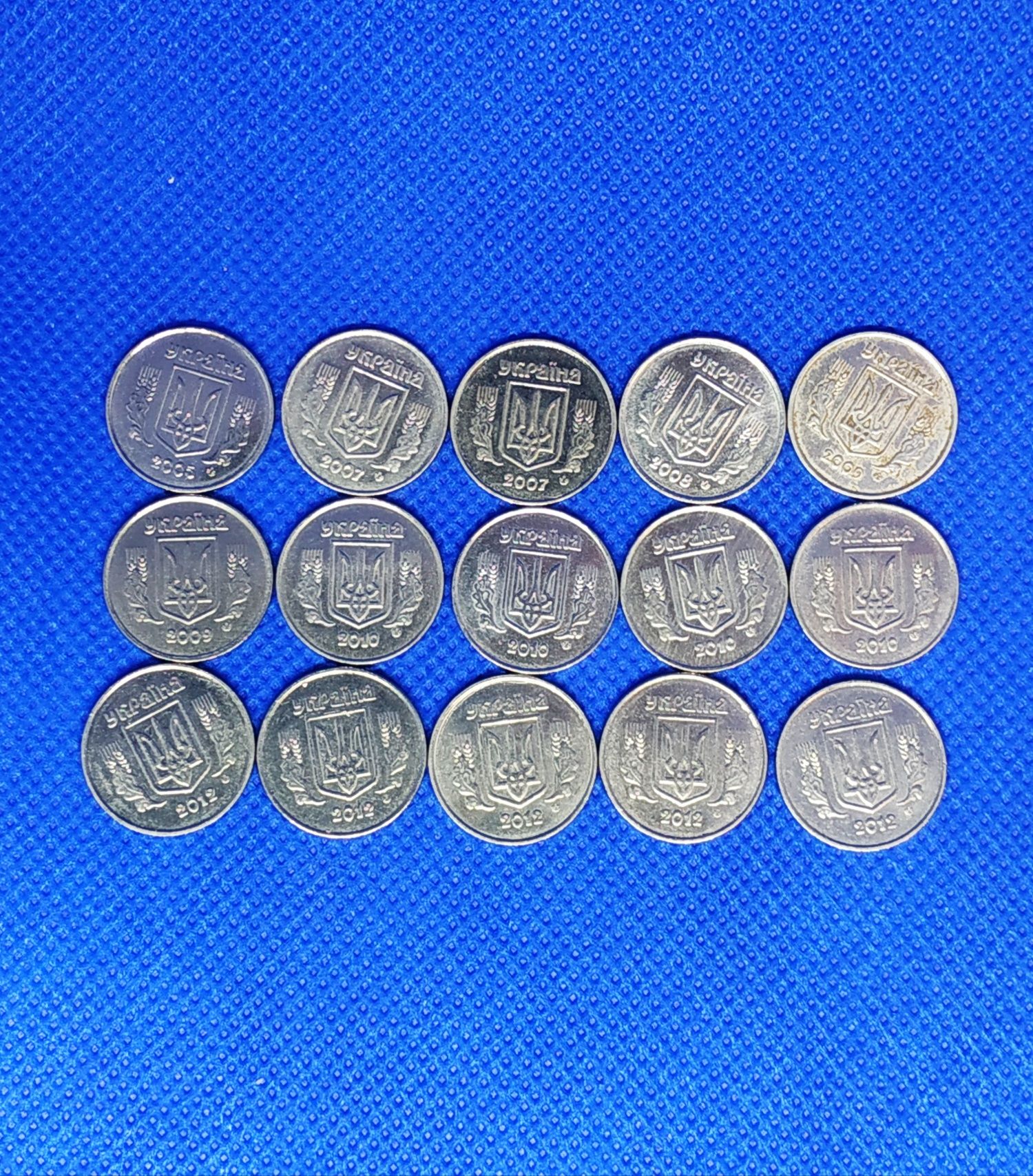 Продам монеты Украины 1коп,2коп(цена за все 39шт ).