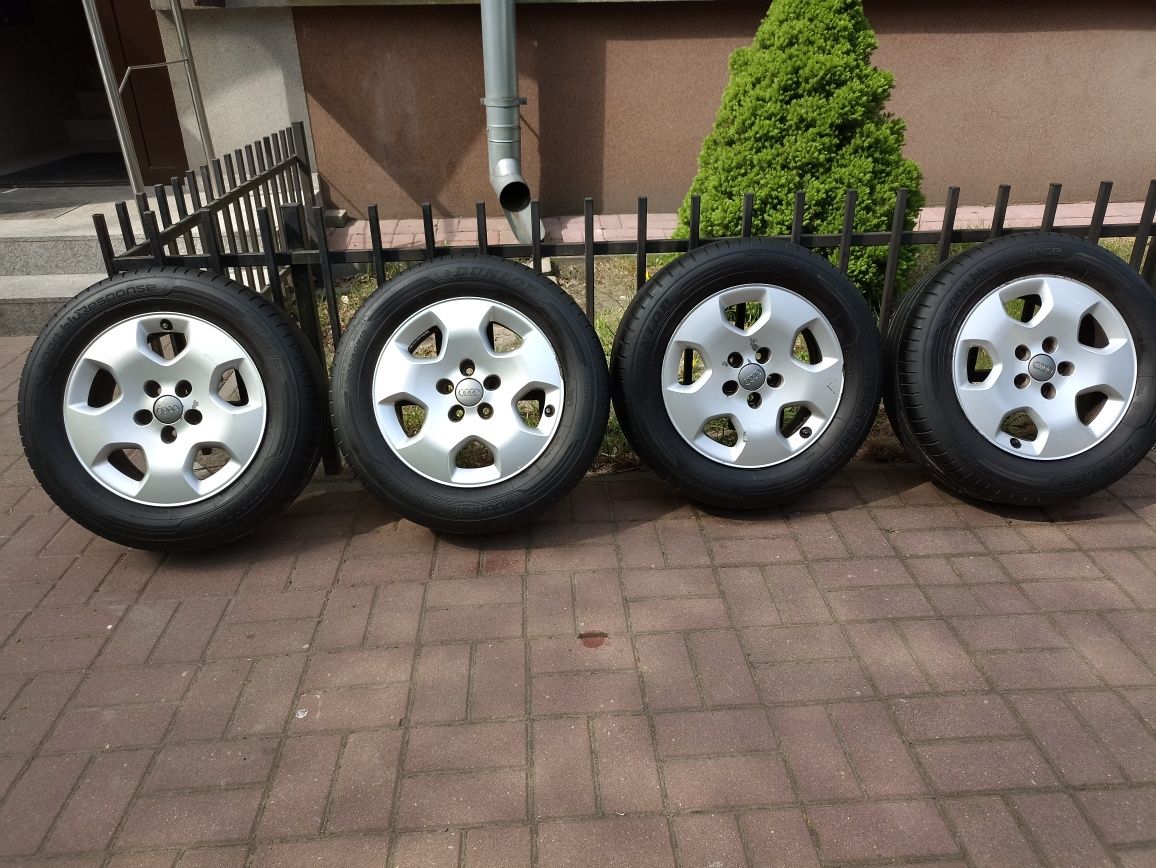Opony letnie Dunlop  Outside na felgach aluminiowych 205/60/R15