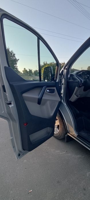 Ford tourneo custom 13