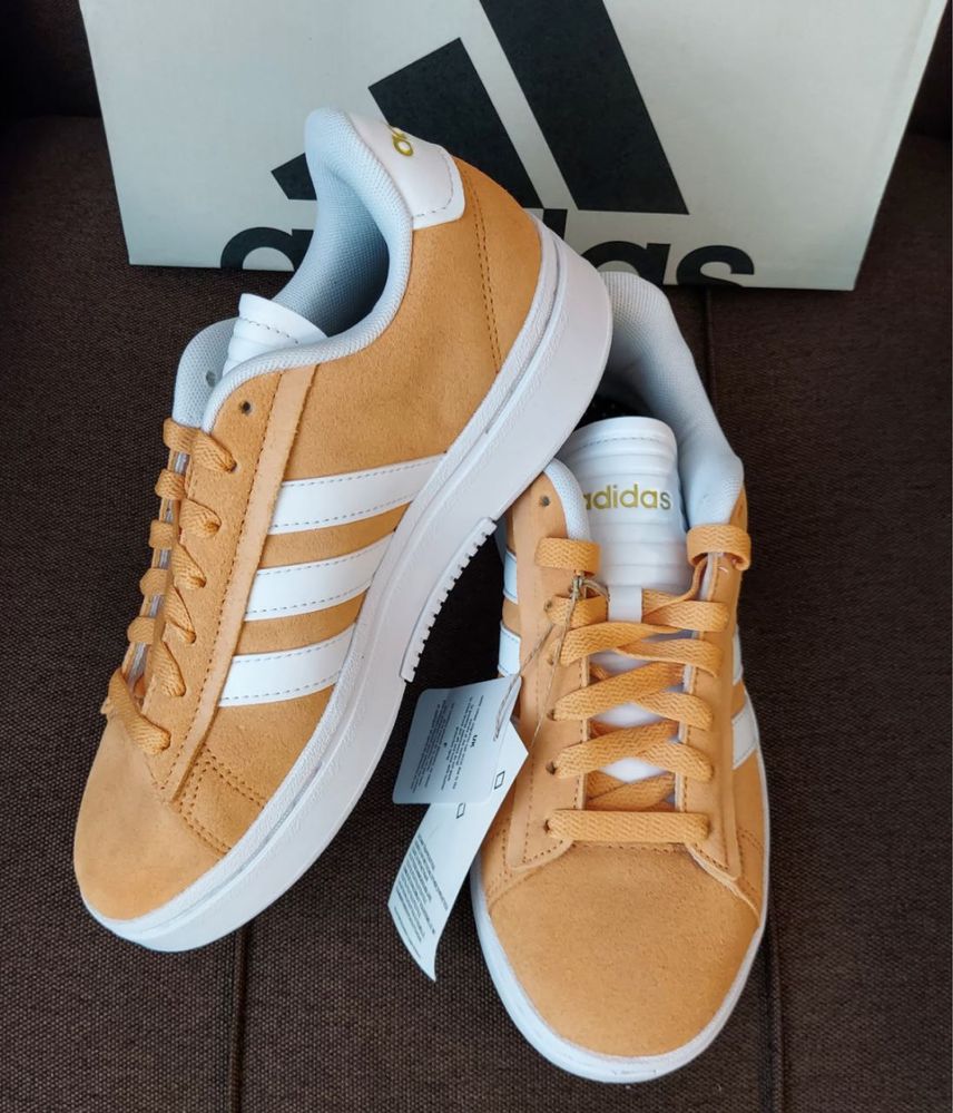 Кеди жіночі  Adidas Grand COURT ALPHA 36