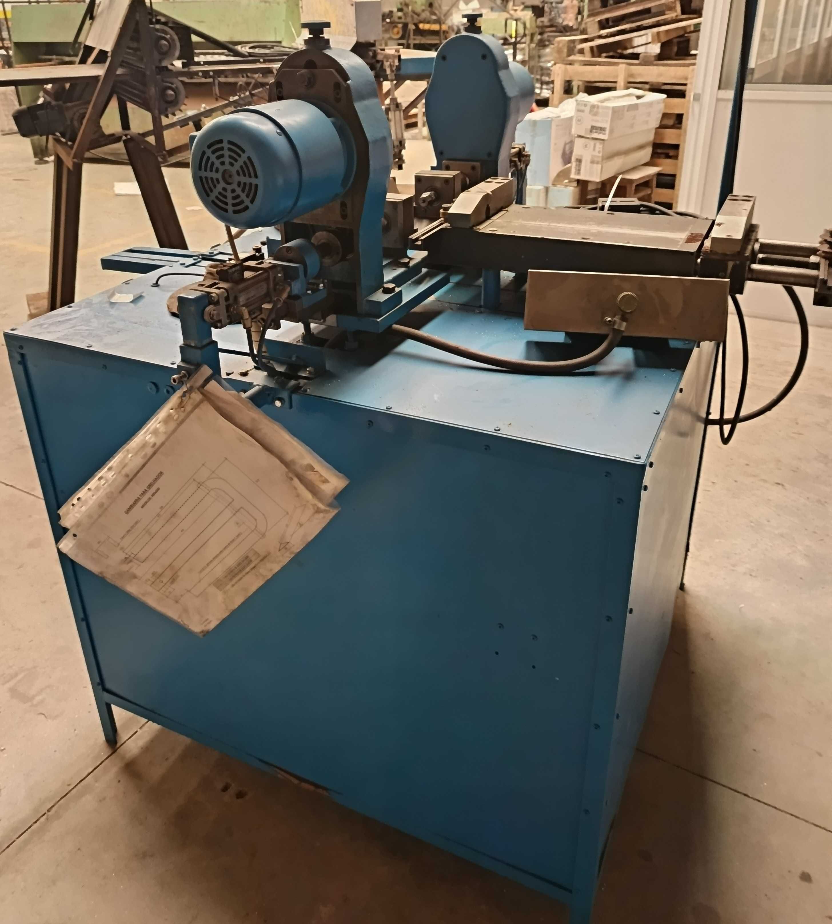 Máquina Industrial de Conformação de Metais – AEG