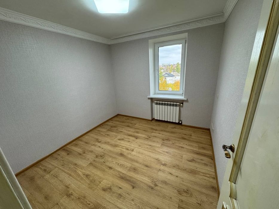 Продається 3х кімнатна квартира 61м² р-н 14 школи. Автономне опалення