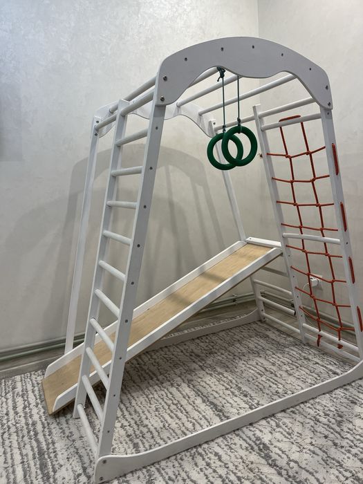 Дитячий ігровий майданчик