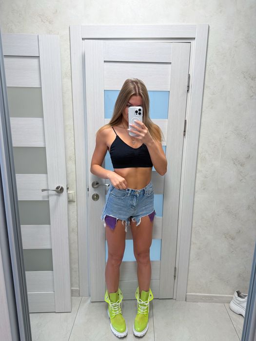 Джинсовые  шорты