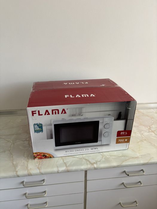 Microondas Flama 20L