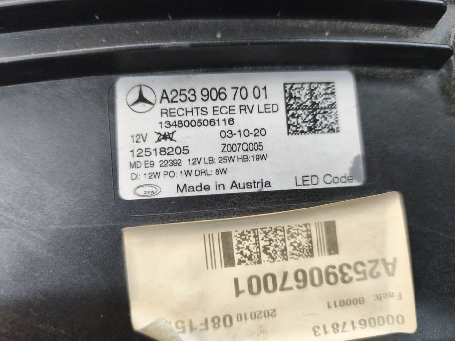 Farol direito Mercedes GLC w253