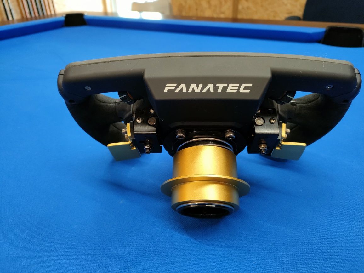 Volante fanatec.