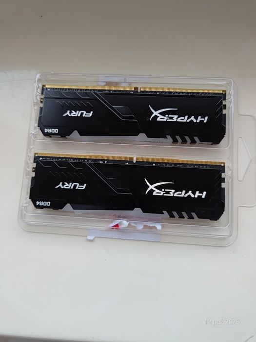 RAM 32gb (2x16gb) DDR4 3600MHz CL17 RGB Kingston hyperX fury