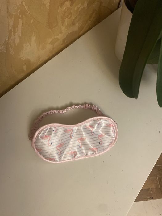 Шовкова Маска для сна розовий фламінго! Стан ідеальний!