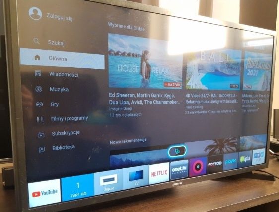 Samsung 32 UE32J5200 Smart tv Netflix YouTube wi fi
