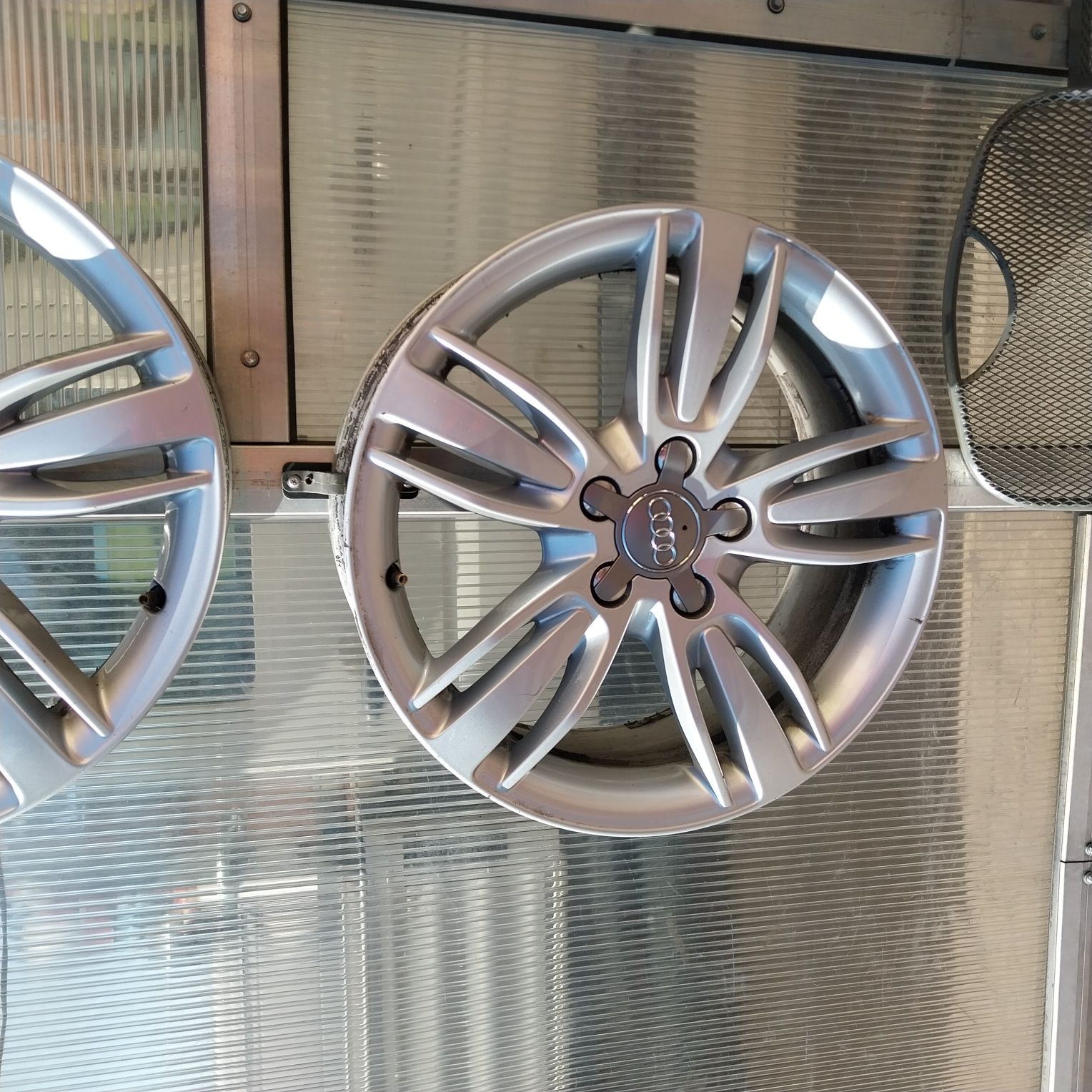 Oryginalne Felgi Aluminiowe Audi R17 5x112 7J ET 43