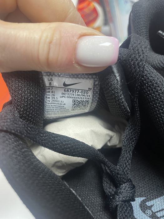 Кросівки NIKE AIR MAX  687977-020