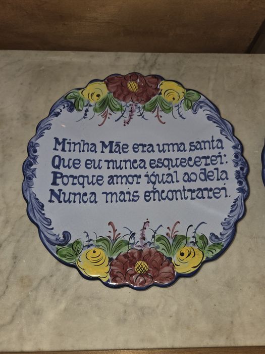 Par de pratos falantes