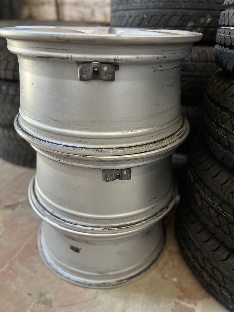 Продам комплект дисків  5/130r17