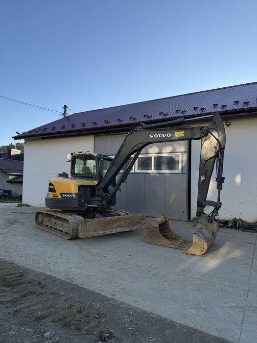 Minikoparka Volvo ECR88D