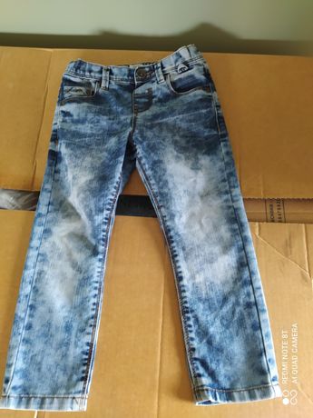 Spodnie jeansy chłopięce 110 cm