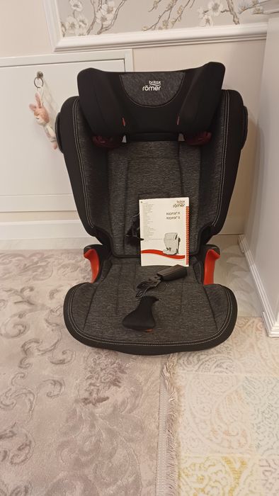 Автокресло Britax