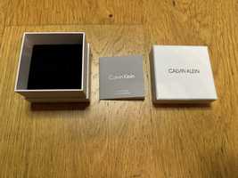 Białe pudełko pudełeczko na biżuterię pierścionek Calvin Klein