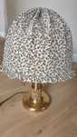 Lampa stojąca stołowa