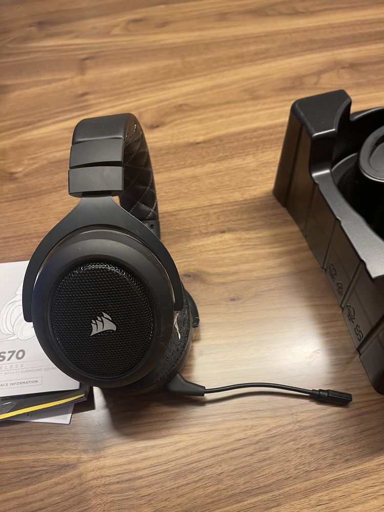 Headset Corsair HS70 wireless 7.1