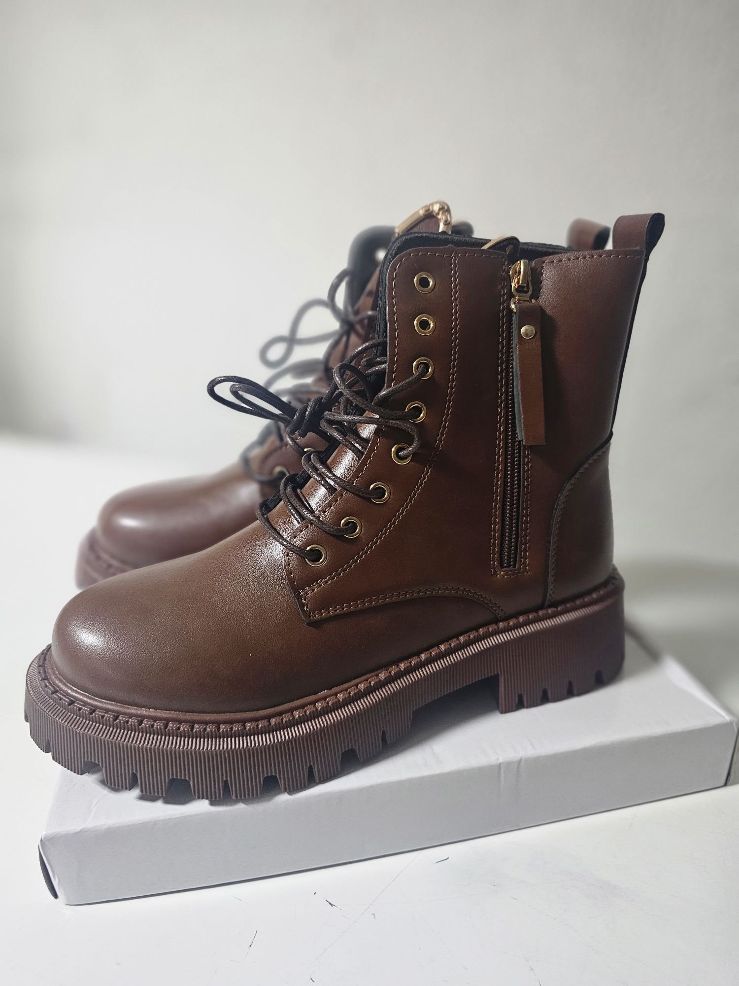 Botas Castanhas Militar