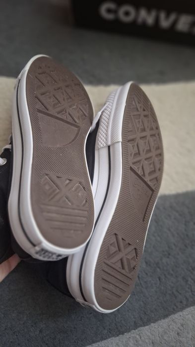 Trampki Convers na grubszej podeszwie