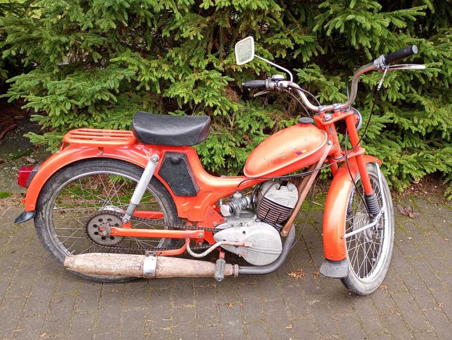 Komar z silnikiem WSK nie Romet ogar jawka motorynka kadet