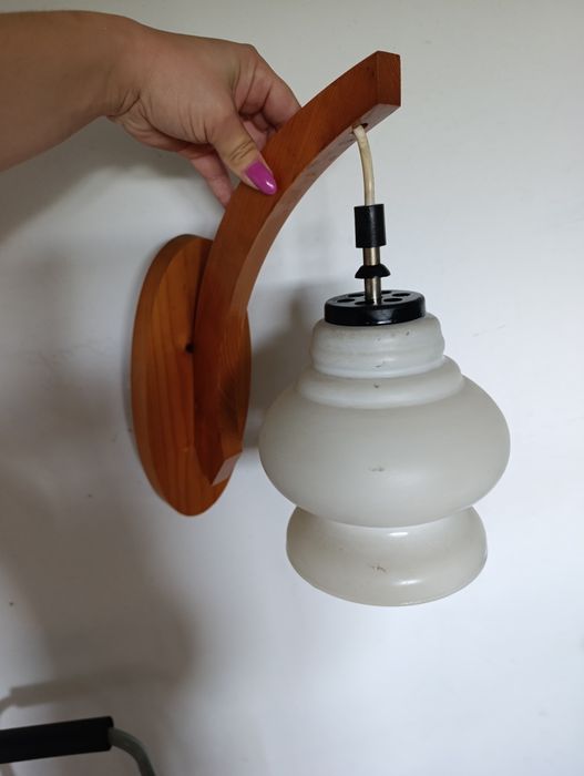 Lampa kinkiet klosz wisząca PRL drewno szkło