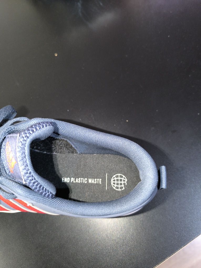 Sapatilhas adidas usadas mas em bom estado