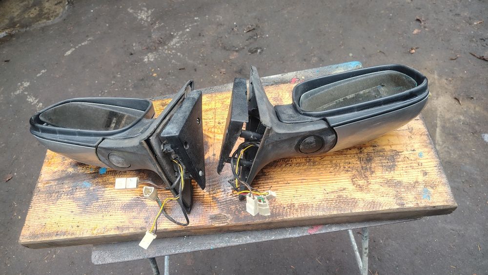 Дзеркала дверні Волга 31105