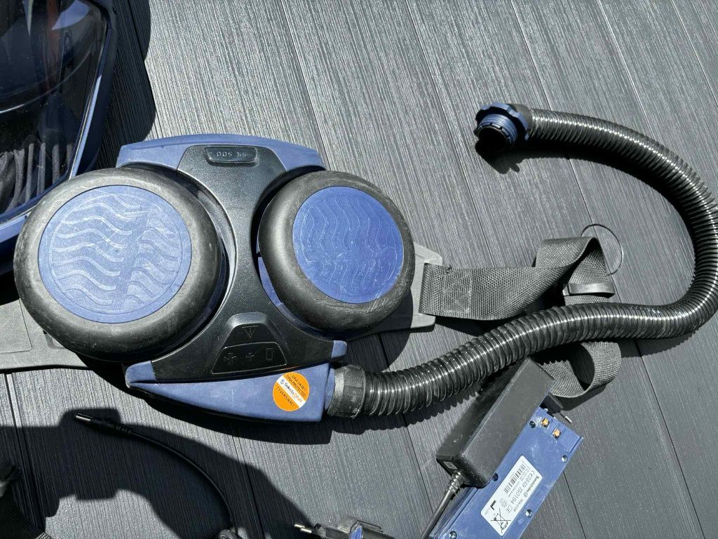Zestaw  Sundstrom SR500

1 300 zł
