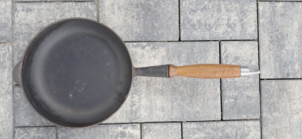 Patelnia żeliwna Szwecja